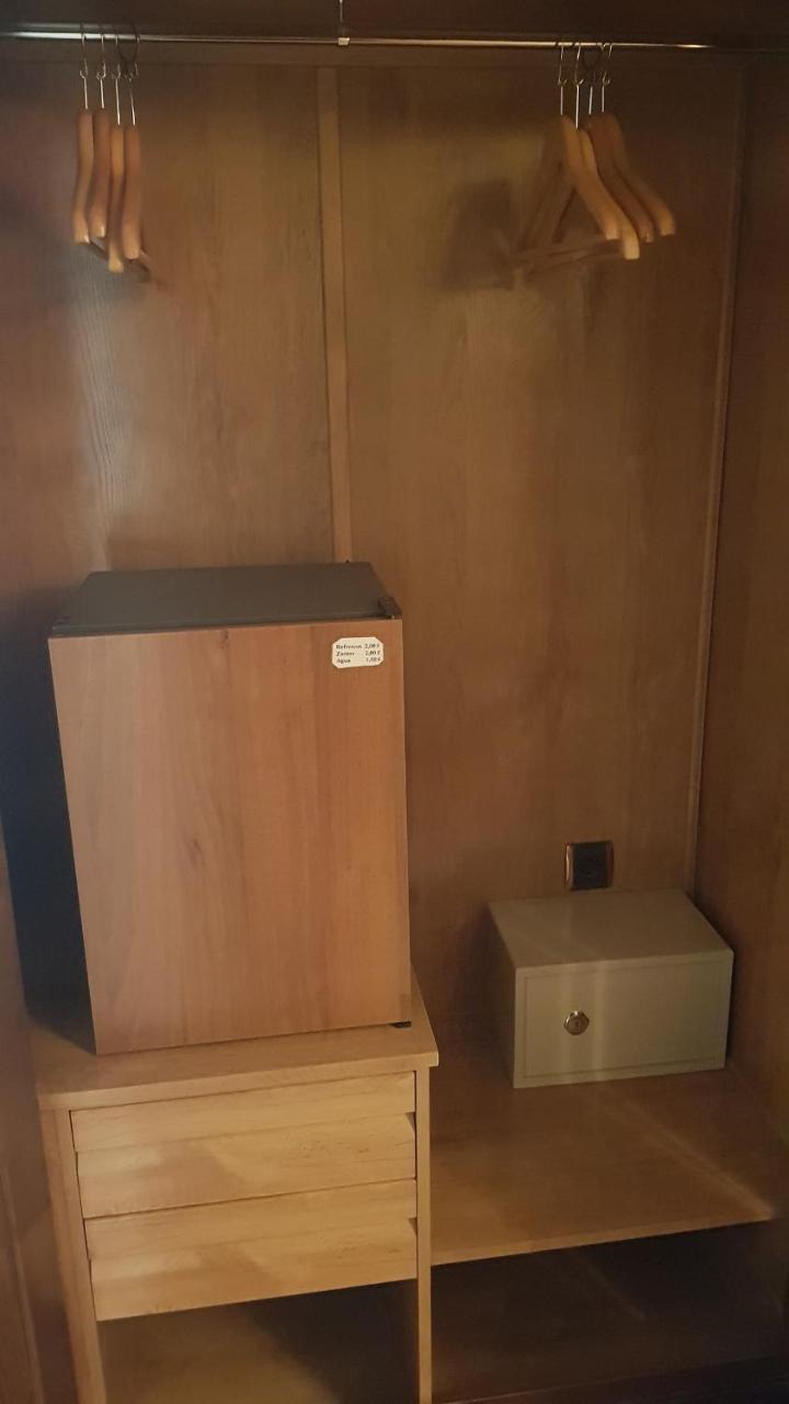 פסטרנה Hostal Rural Los Telares מראה חיצוני תמונה